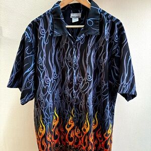 Request Y2K VTG tribal flames button-up shirt XL